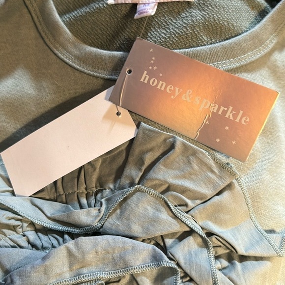 Honey & sparkle girl’s Sz M taupe green short sleeves terry top NWT - Picture 5 of 7